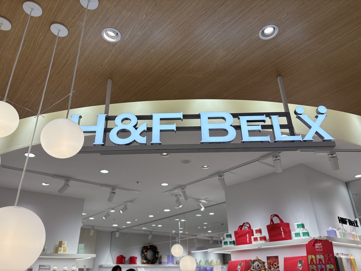 【開店情報】ウソ、約50種が無料で飲める！？【静岡初上陸】おしゃれ過ぎて帰りたくない（泣）パルシェに“最大級”神店が爆誕！Xmasギフトも激カワすぎ！