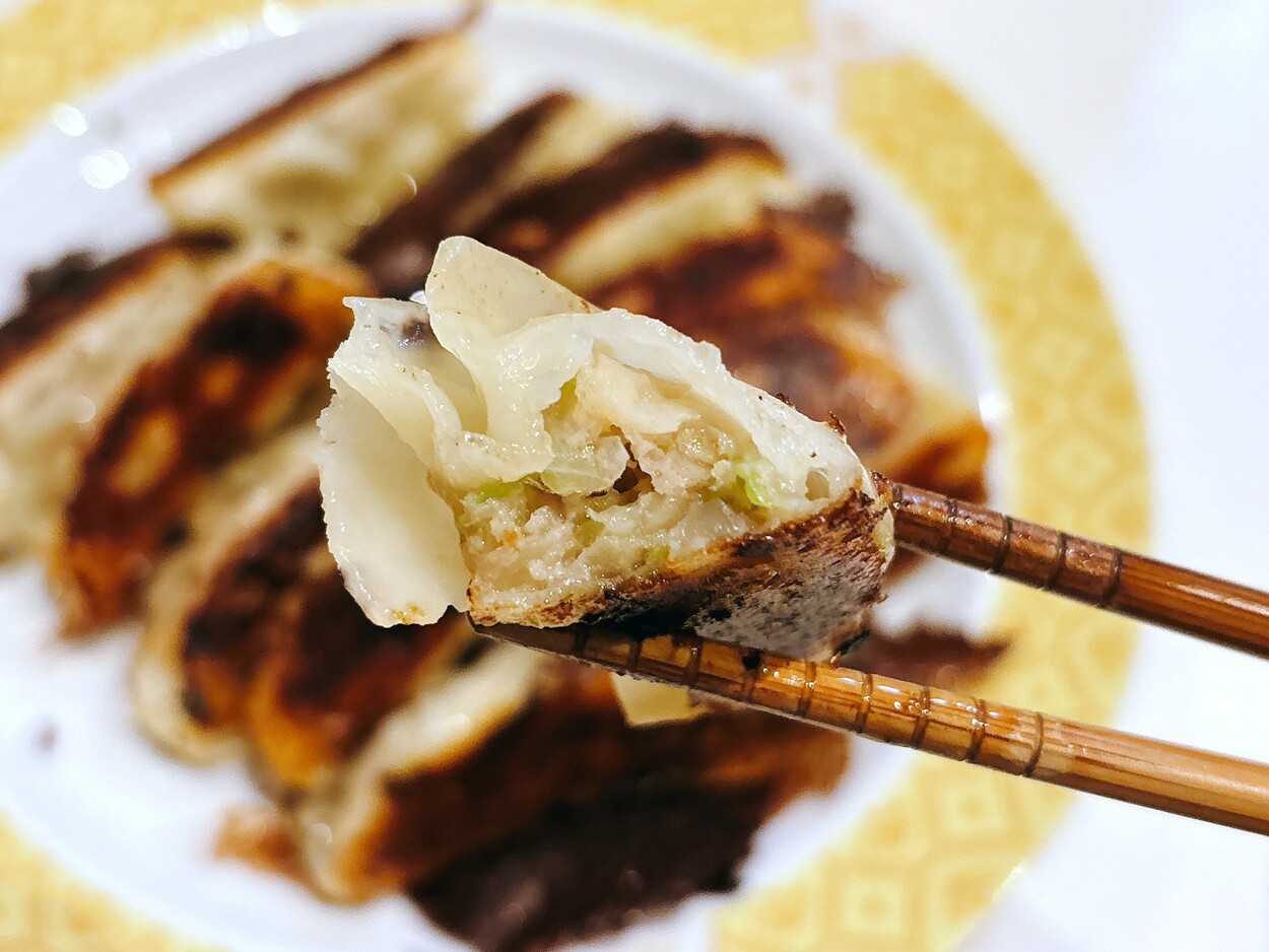 コストコで鬼売れ！これ餃子じゃないの？まさかの【狩野EIKO部長】必達目標！550万食「猛省！食べ過ぎ注意」「でか！忖度なしで激ウマ」