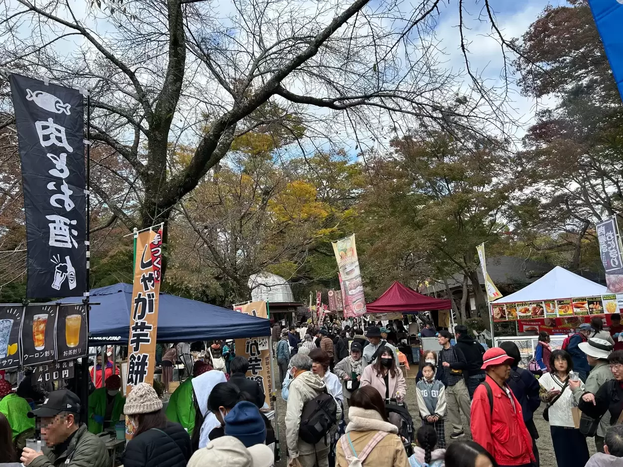もはや食のテーマパーク！三島が街ごとグルメ天国に♪9会場で【フードフェス】無料バスでハシゴ決定！「胃袋が足りない…」