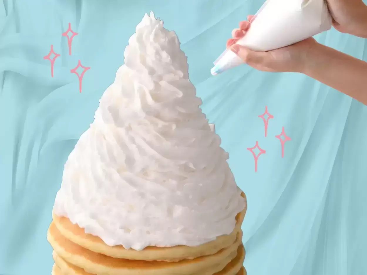 追加料金なしで食べ放題って神!【パンケーキ&ホイップクリーム】まるで夢の国♡「アレンジ無限大」「背徳感ヤバい…」