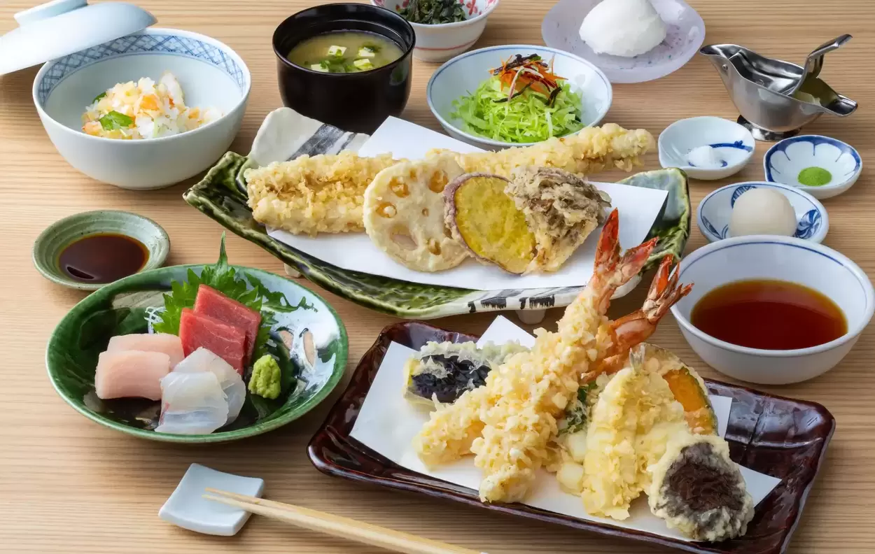 【開店情報】御殿場アウトレットに「天ぷら・そば・富士山」の三拍子そろった “あっぱれ” な新名所が誕生！お買い物中の贅沢ランチで静岡の旨いもんを独り占め♪