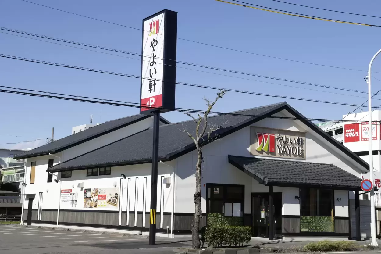 無限ごはんの後に「揚げパン」「お抹茶」だと…!?【新店オープン】SBS通り「やよい軒」店舗限定スイーツ&ドリンクバーがスゴすぎる!「もはやカフェ♪」