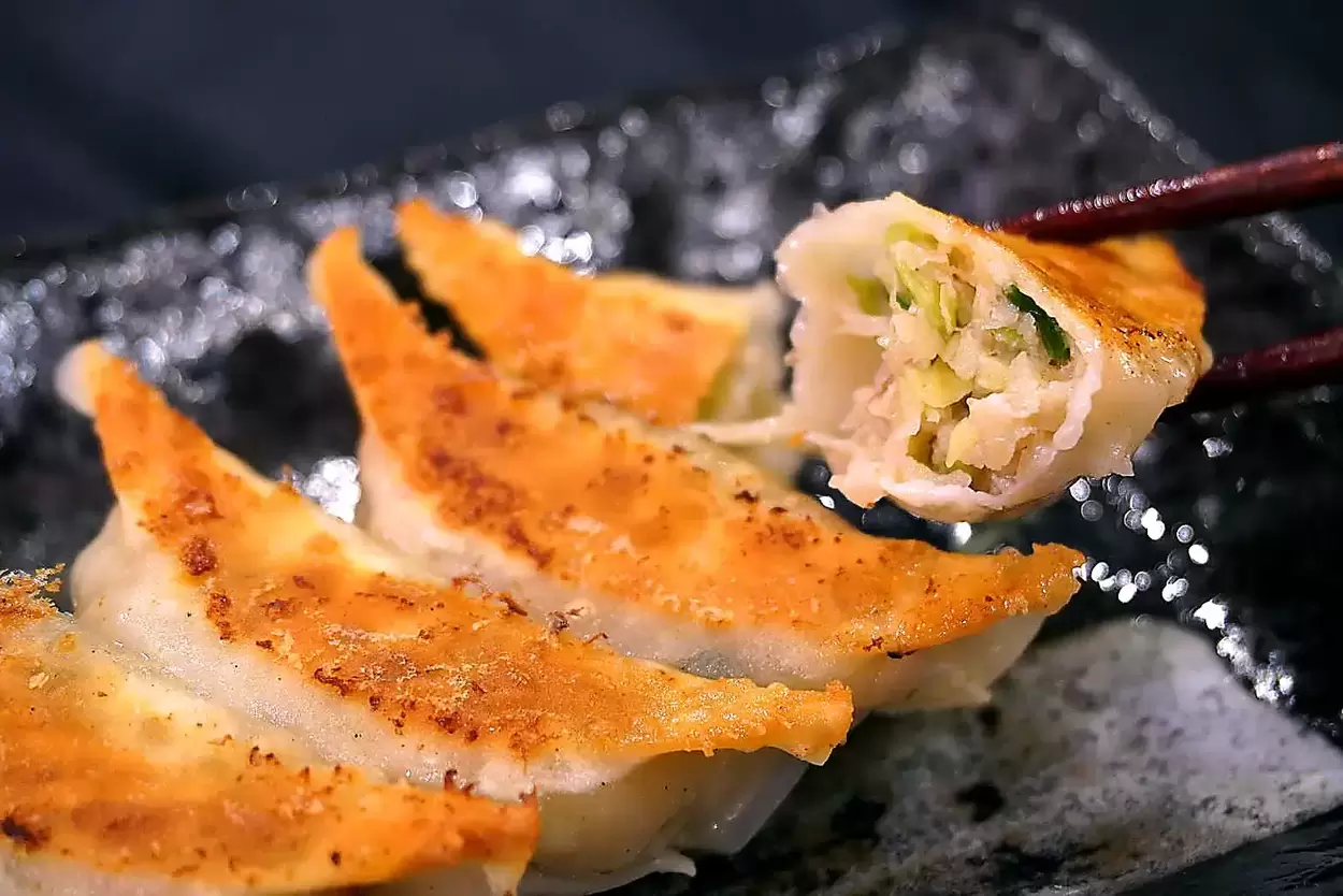 浜名湖で肉汁におぼれる…！【餃子まつり】全国のヤバうま人気餃子9店舗が大集結◎「全店舗制覇したい…！」同時開催【パンフェス】も楽しみすぎる♪