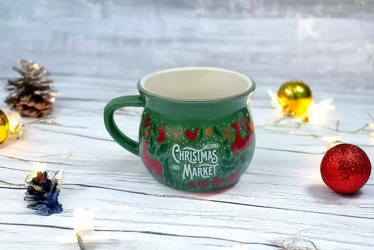 まるで【ドイツのクリスマス】！限定マグ付きチケットでおしゃれに乾杯♪巨大ツリーと山小屋グルメがキラキラすぎて尊い…♡