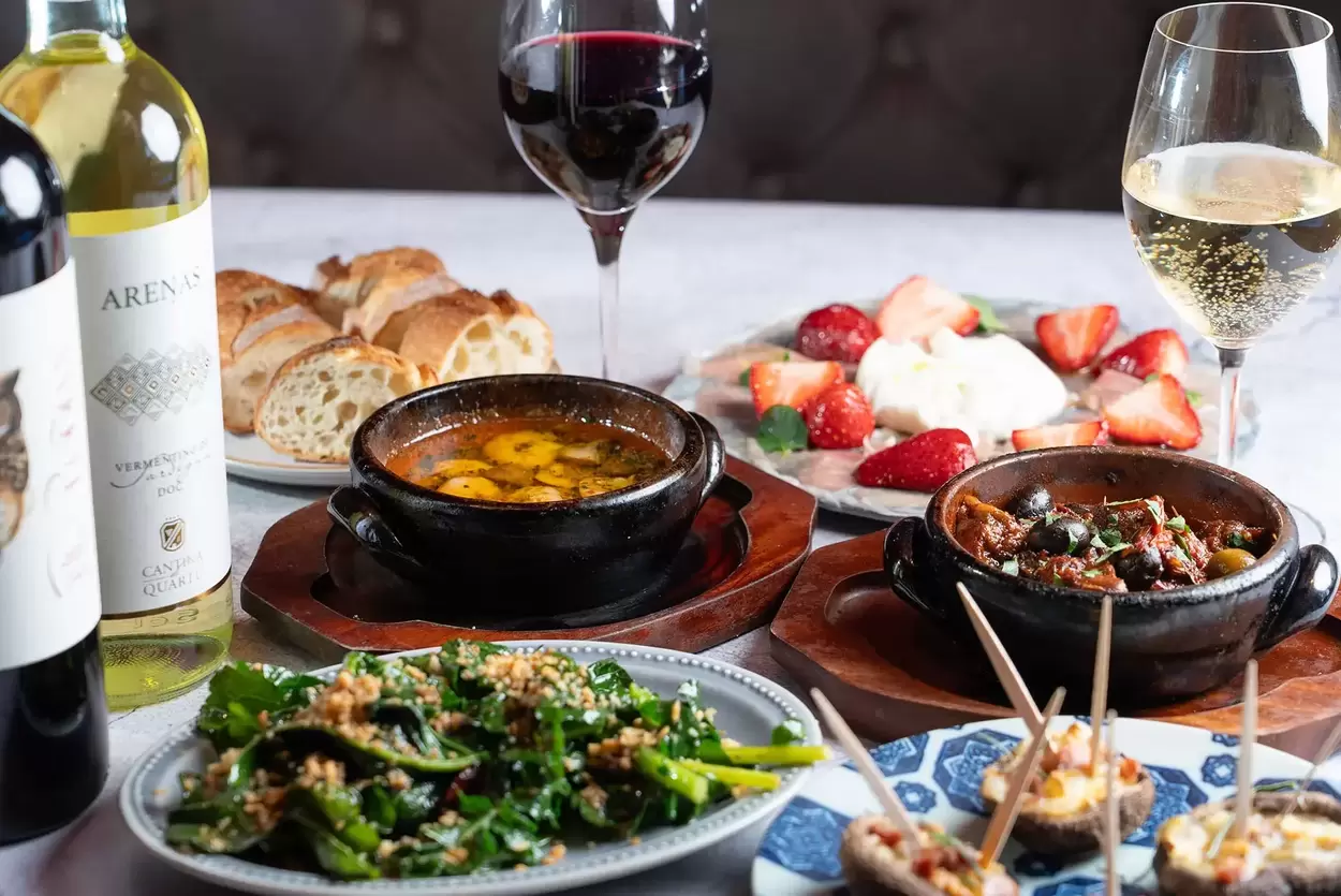 リゴレット タパス ラウンジ.webp