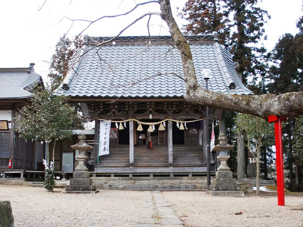 櫻田山神社拝殿.jpg