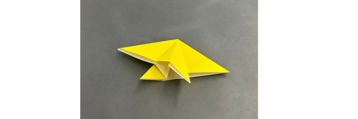 折り紙「星」の作り方｜1枚の切らない立体飾りや子どもにも簡単