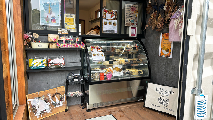 lilycafe_内観.png