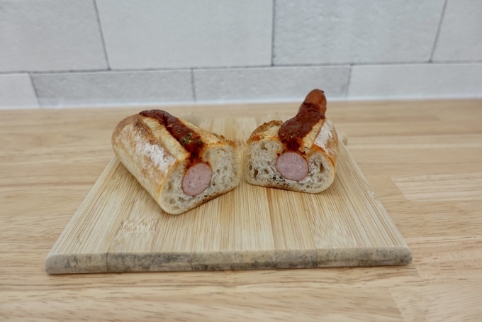 カカポベーカリー チリメキシカンドッグ.jpeg