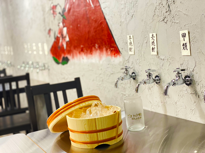 日本初、いや世界初？【静岡駅前】「やややば！泥酔注意（笑）」お酒好きにはたまらない"蛇口居酒屋"が誕生！