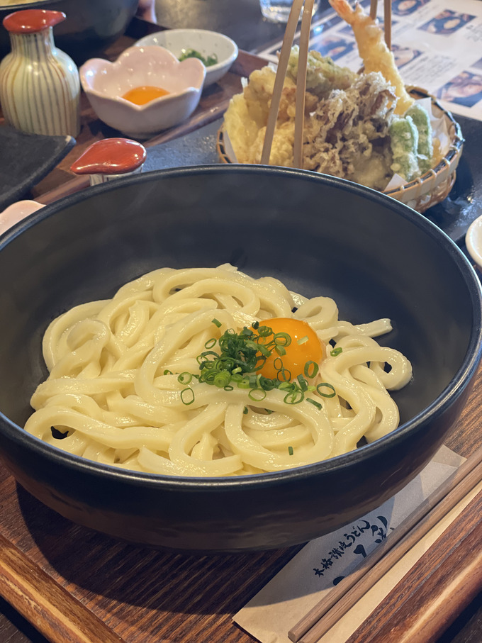 古民家で味わう!もちもち弾力派うどん『本格讃岐うどん こころ彩』