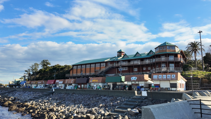 初島_食堂街.png
