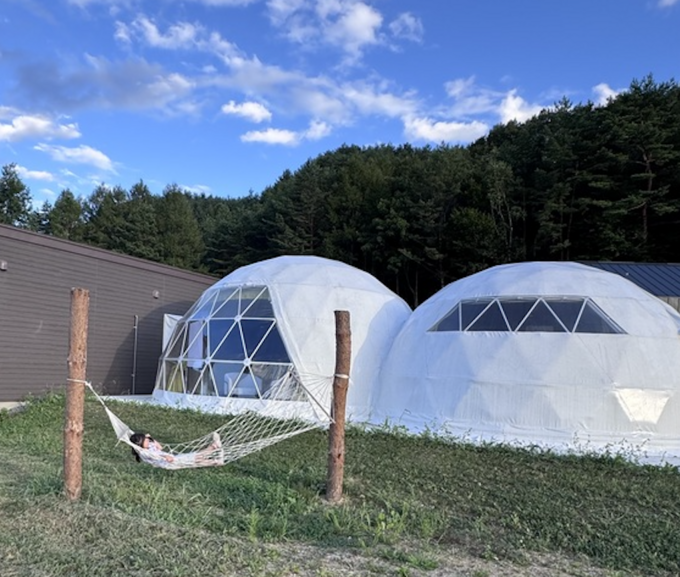 仙台から1,000円台で！早くも大バズり【岩手新スポット】1万円台でスイート級「大自然でサウナ！フルコース料理！大型遊具」贅沢体験レポ