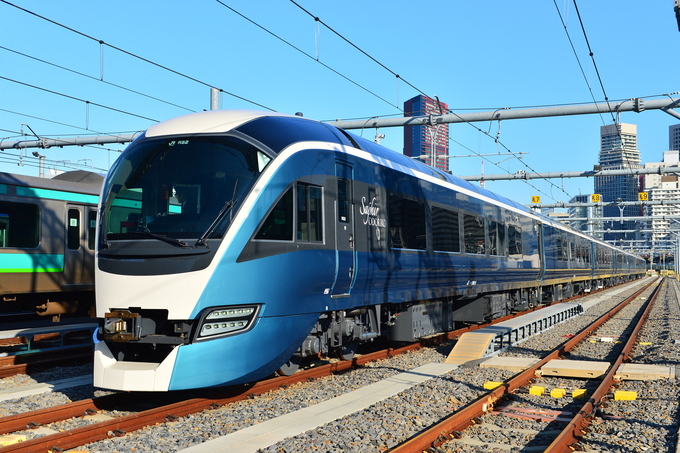 CE201921-02サフィール踊り子　外観(提供：JR東日本).JPG