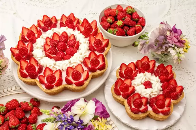 次に食べられるのは1年後（泣）【キルフェボン】ひなまつり限定タルト【3/3（月）まで】「イチゴとリボンクリームのタルト」