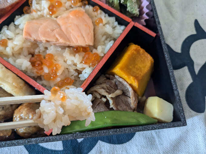 伊達武将隊弁当 (7).jpg
