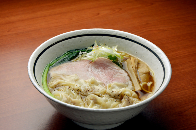 めんりすと_昔ながらのワンタン麺02.JPG