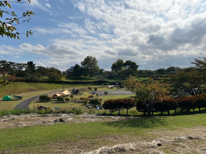 長沼フートピア サイクリングコースから見えるキャンプ場.jpg