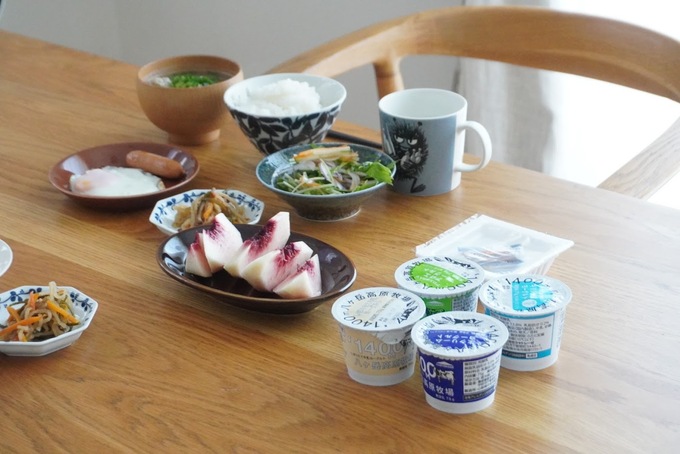 シャトレーゼヨーグルト朝食.JPG