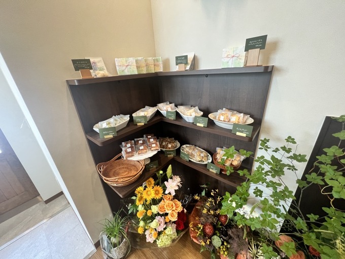 inside2.JPG