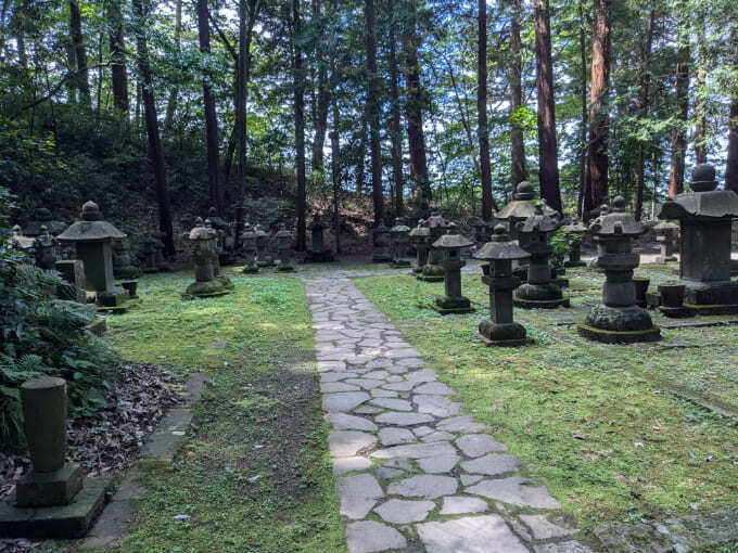 御子様御廟 (4).jpg