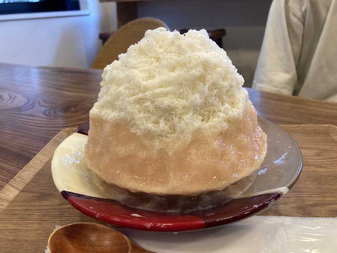 仙台NO.1人気かき氷専門店【梵くら(ぼんくら)】最高級かき氷3選!"開店前から行列"に秘策も「最後の一滴まで完飲」