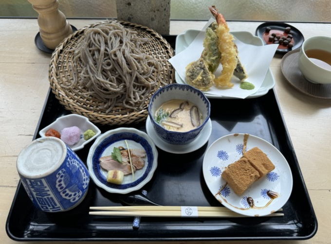 マツコさん感動！瑞鳳殿近くのランチなら【鹿落堂（ししおちどう）】蕎麦も景色もスイーツも！？何もかも最高すぎる"名店中の名店"