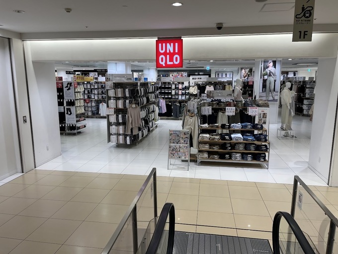 ユニクロ店舗.jpg