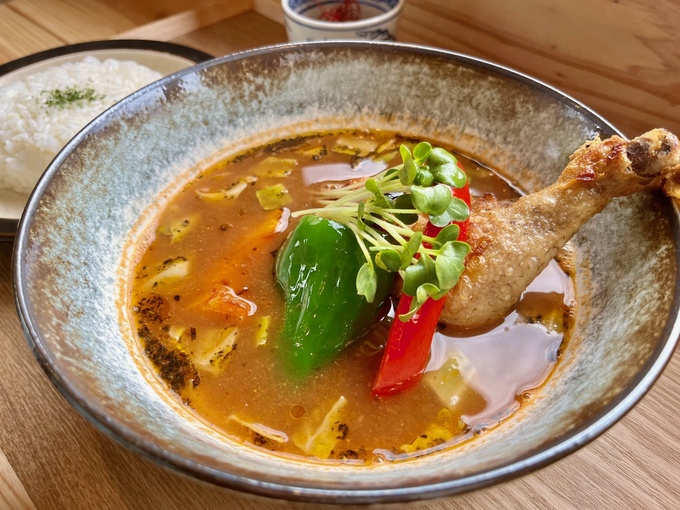 札幌の名店顔負け!【島田市】「カレーだけど…ウマすぎてごくごく飲んじゃったわ」古民家「琥珀」で絶品ランチ♪