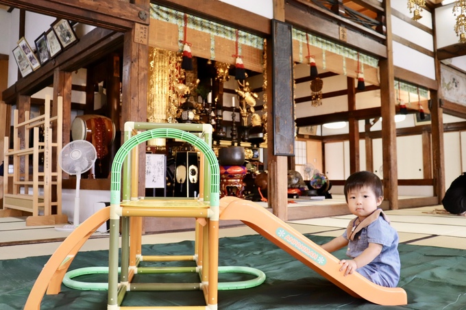 参加費無料！予約不要！お堂も解放！は嬉しすぎる【島田市】お寺で歌と読み聞かせ会「はな詩」は毎月第1月曜開催