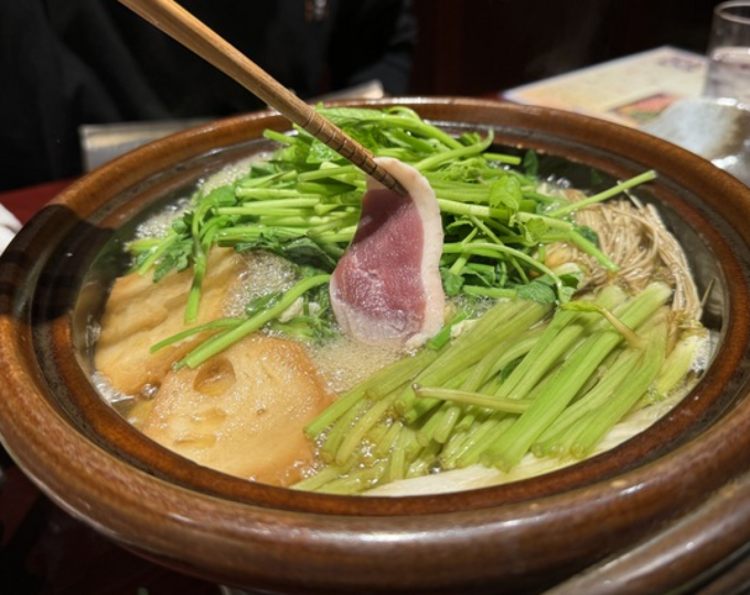 仙台新名物"せり鍋"ならココ！【せり草庵】絶対ハズさない名店「仙台牛入り"うにぎり"」「定義山の三角揚げも」