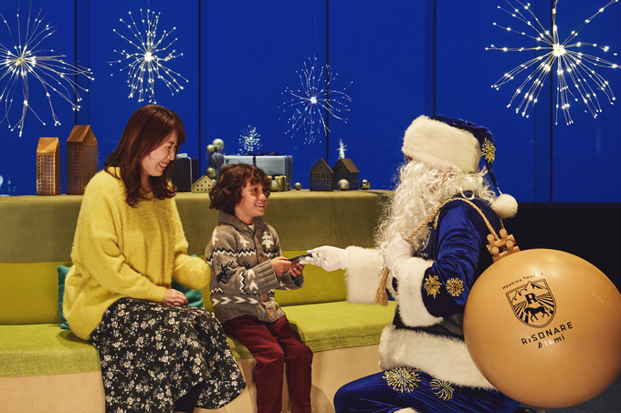 【リゾナーレ熱海】花火クリスマス滞在イメージ(ファミリー).jpg