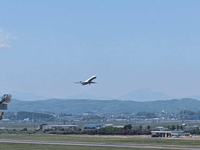 飛行機離陸.jpg