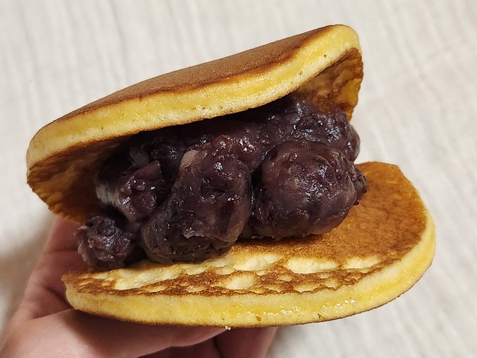 "無限"あんこどら焼き爆誕！？【KOマート】和菓子コーナーの隠れ名品◎「完全に心つかまれました…」