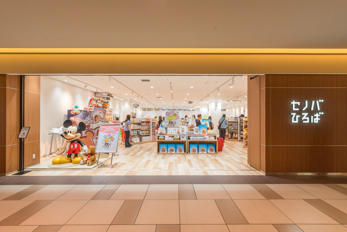 240621_セノバ_ディズニーストア_05.jpg