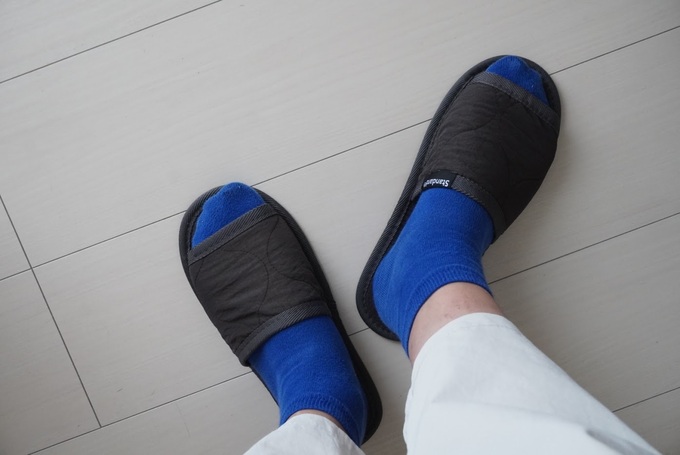 スタプロスリッパ着.JPG