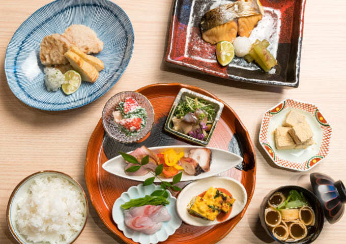 笠原シェフ特別ランチ！ケンタッキー…じゃない方？仙台から車30分【今日まで！無料イベント】限定グルメ続々！"復興の藤"でお花見
