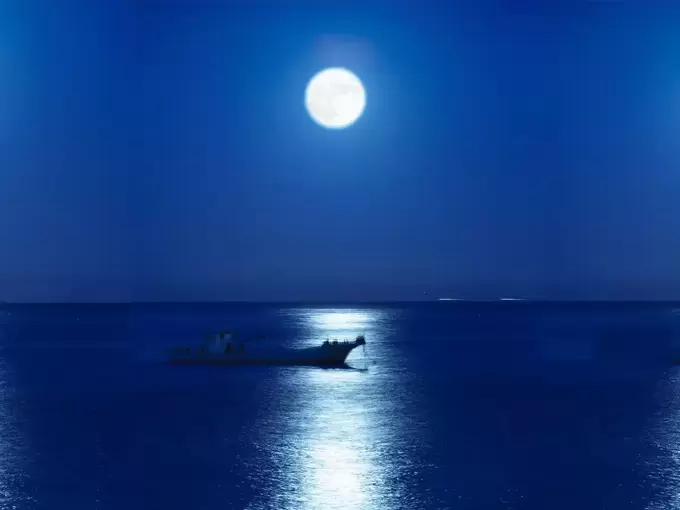 一生に一度は見たい！【絶景温泉】「露天風呂から月を独り占め」「太っ腹！振る舞い獲れたて魚介」“特別イベント”今すぐ予約！