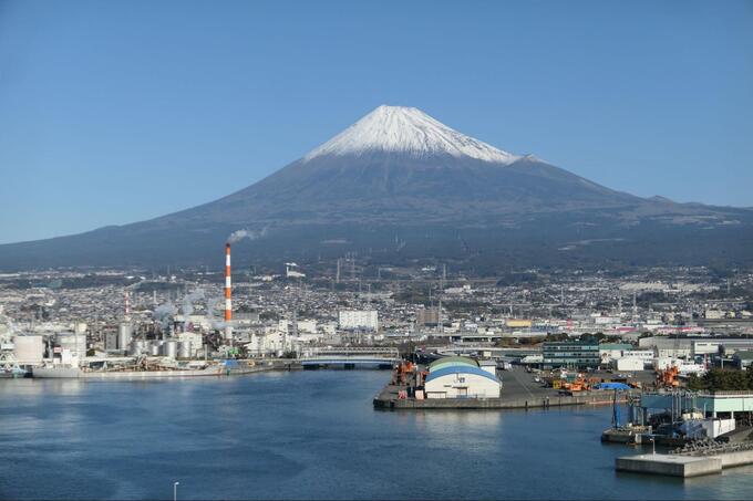 実は子どもと遊べる穴場スポットかも！？【富士市】富士山と駿河湾の両方見える「ふじのくに田子の浦みなと公園」とは？