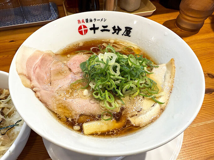 ラーメン激戦区に【期待の新店】オープン！「醤油のこだわりがハンパない」「スープ完飲必至」リピ確定神ラーメン