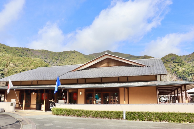 静岡でしか体験できない！？【夏休み限定イベント】日本最大級の工房で開催「カフェ・子連れランチ充実」自由研究の駆け込みにも！