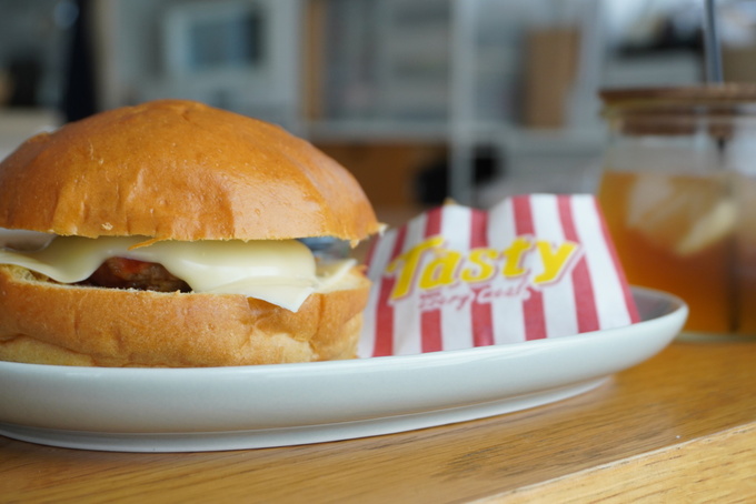 コストコハンバーガーアップ.JPG