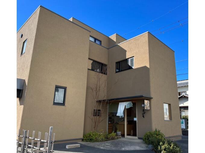 静岡市の和菓子店【たわらや】ふわふわどら焼き、羽二重餅に包まれた苺大福…四季折々の和菓子はいかが♪