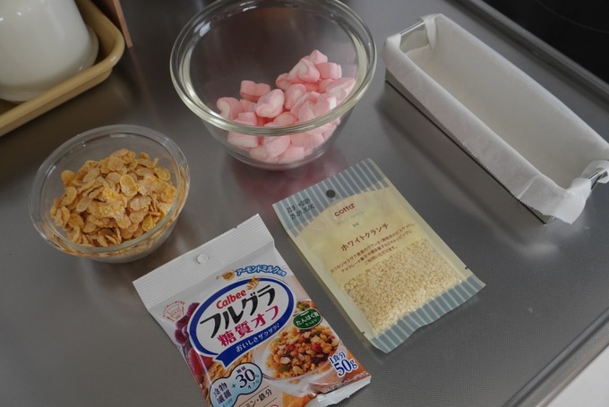 ダイソーマシュマロバー材料.JPG