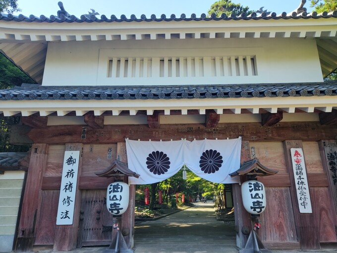 58　油山寺入口.jpg