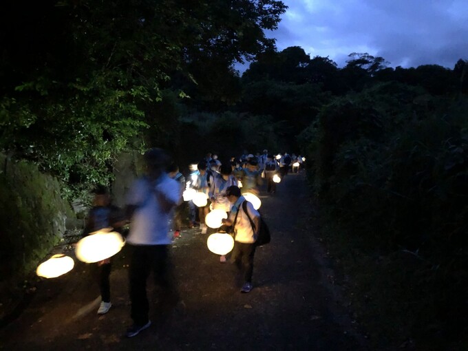 まるで絵本の世界♪【ほたる観賞会】東伊豆町で開催◎「地元グルメとお祭り気分も満喫」クラフトビールのプレゼントも！