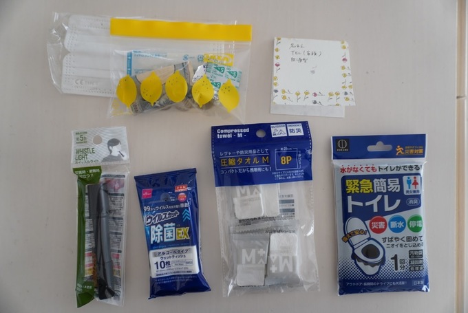 7月防災ボトル中身.JPG