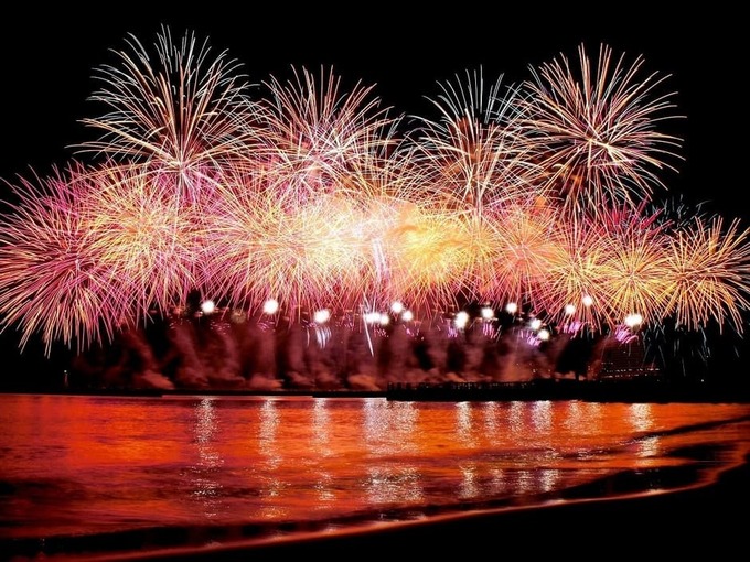 大至急予約しなきゃ！場所取り不要＆送迎でラクラク【熱海海上花火大会】を快適に楽しむ特別プラン♪