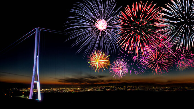 「今年は5月なの!?」大人気の花火イベントが前倒しで開催【三島スカイウォーク】一足早く夏の風物詩を楽しめます