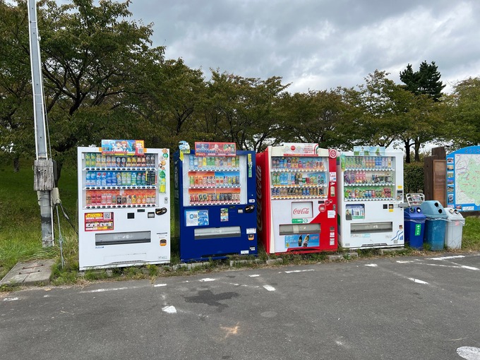 長沼フードピア 自販機.jpg